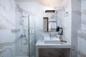 triple room thessaloniki 14