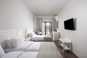 triple room thessaloniki 3