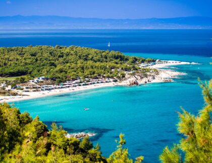 Day-Tripping από τη Θεσσαλονίκη: Οι καλύτερες luxury & nature αποδράσεις προς τη Χαλκιδική